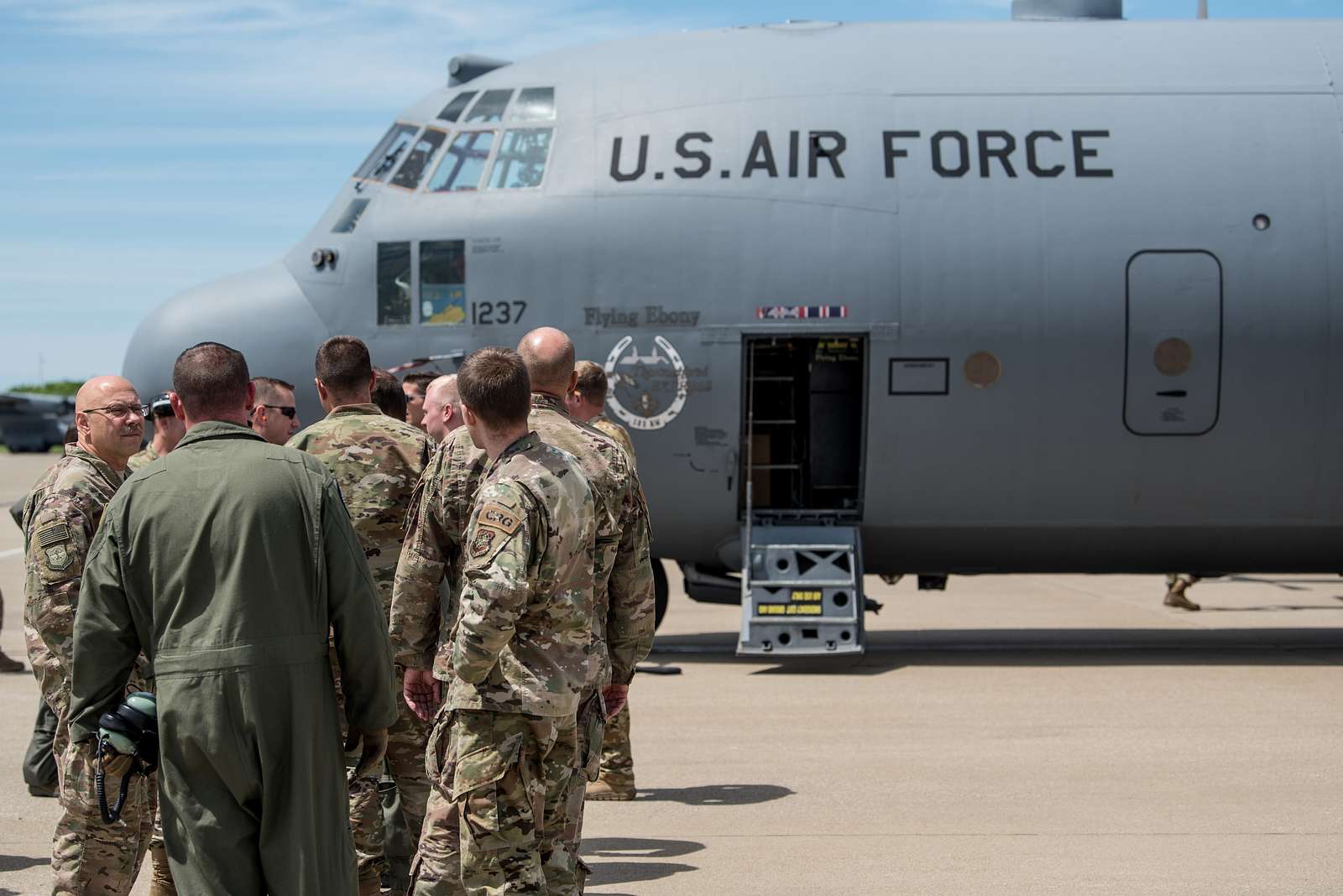 Two C-130 Hercules aircraft and more than 30 Airmen - NARA & DVIDS ...