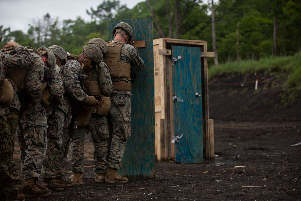 U.S. Marine Corps Lance Cpl. Dondrell McCallon with - NARA & DVIDS ...