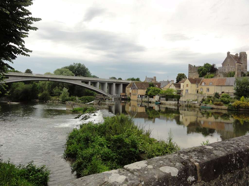 2 Bridges in sarthe Beaumont sur sarthe Images PICRYL Public