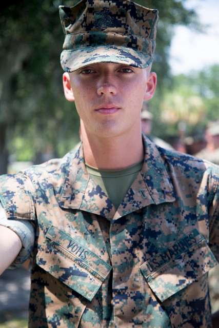 Pfc. Timothy T. Vohs Jr., honor graduate for Platoon - PICRYL - Public ...