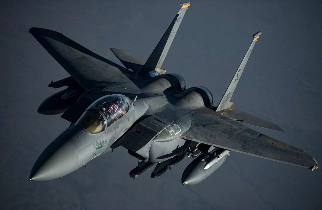 A U.S. F-15E Strike Eagle breaks away after refueling - NARA & DVIDS ...