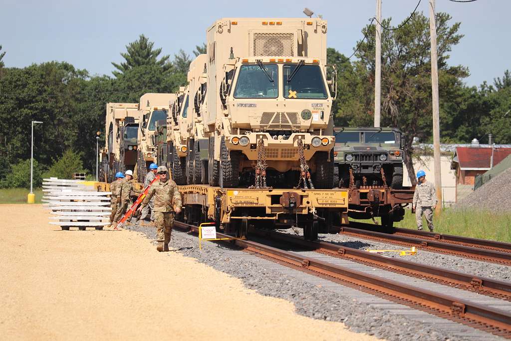 Military vehicles and equipment belonging to the 1158th - PICRYL ...