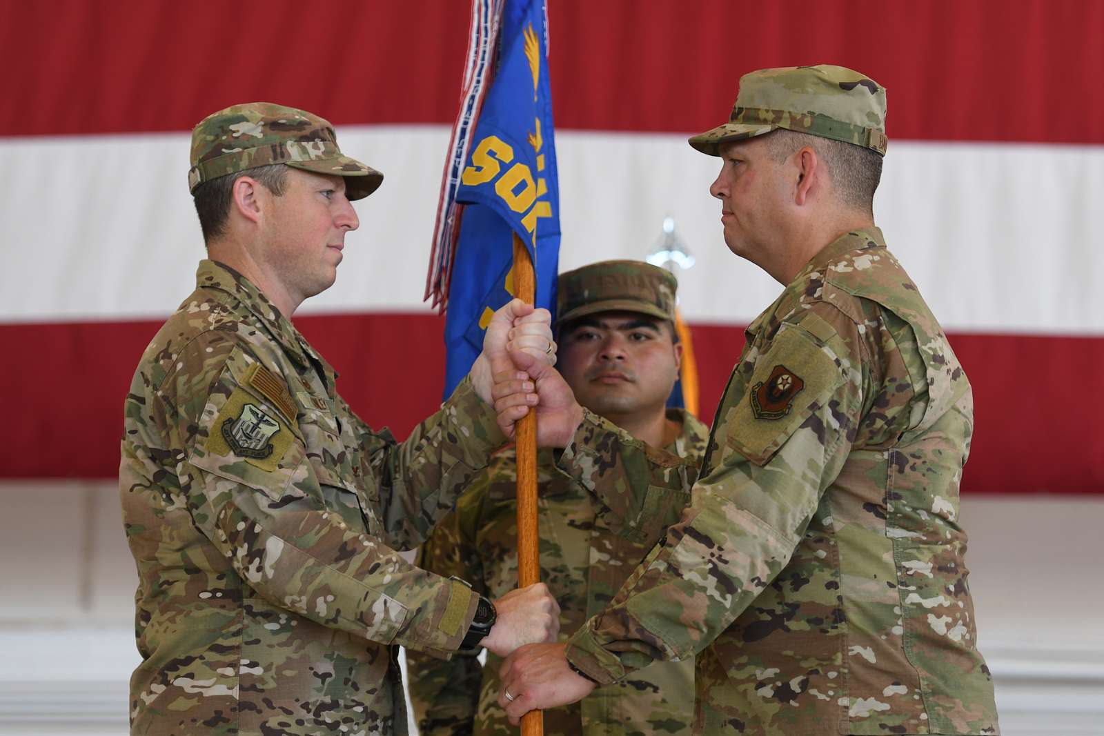 U.S. Air Force Col. Anthony Babcock, right, incoming - NARA & DVIDS ...