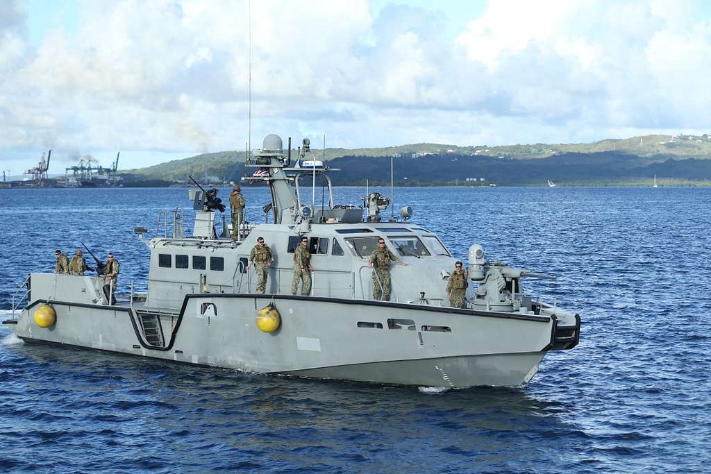 Sailors On A Mk Vi Patrol Boat With Naval Costal Riverine - Picryl 