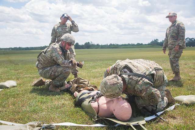 Sergeant Tyler Power (left) Sergeant William Hodges - NARA & DVIDS ...