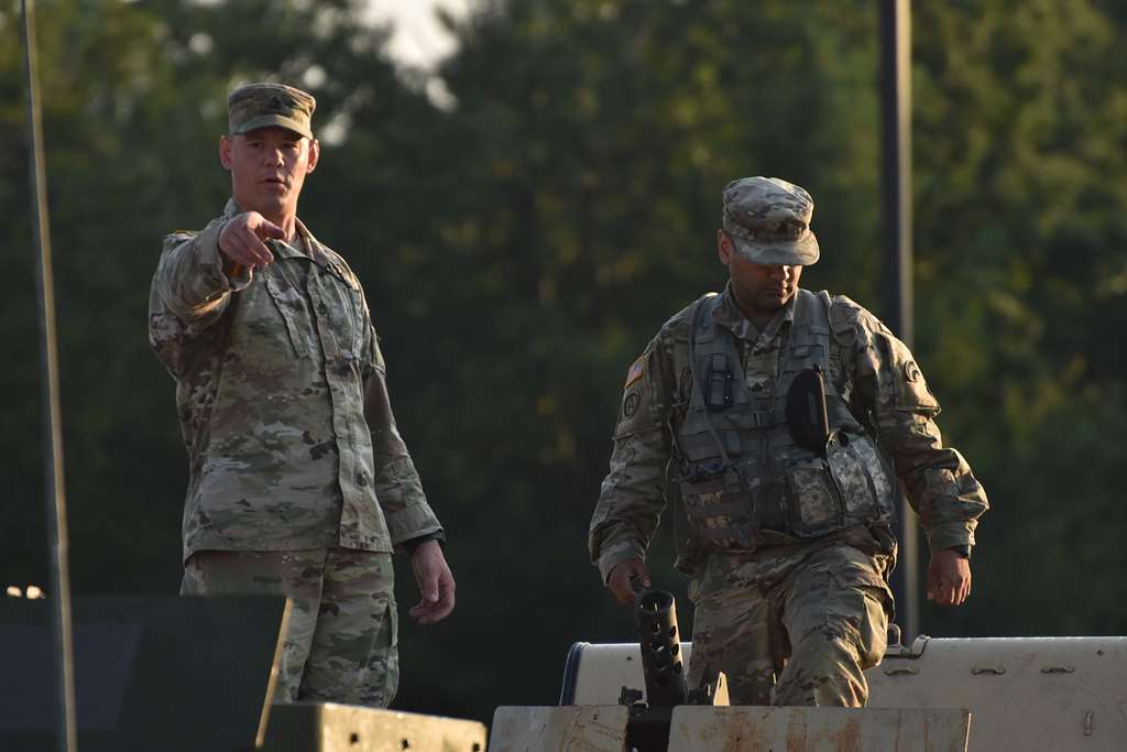 34 42nd infantry division headquarters soldiers conduct tactical