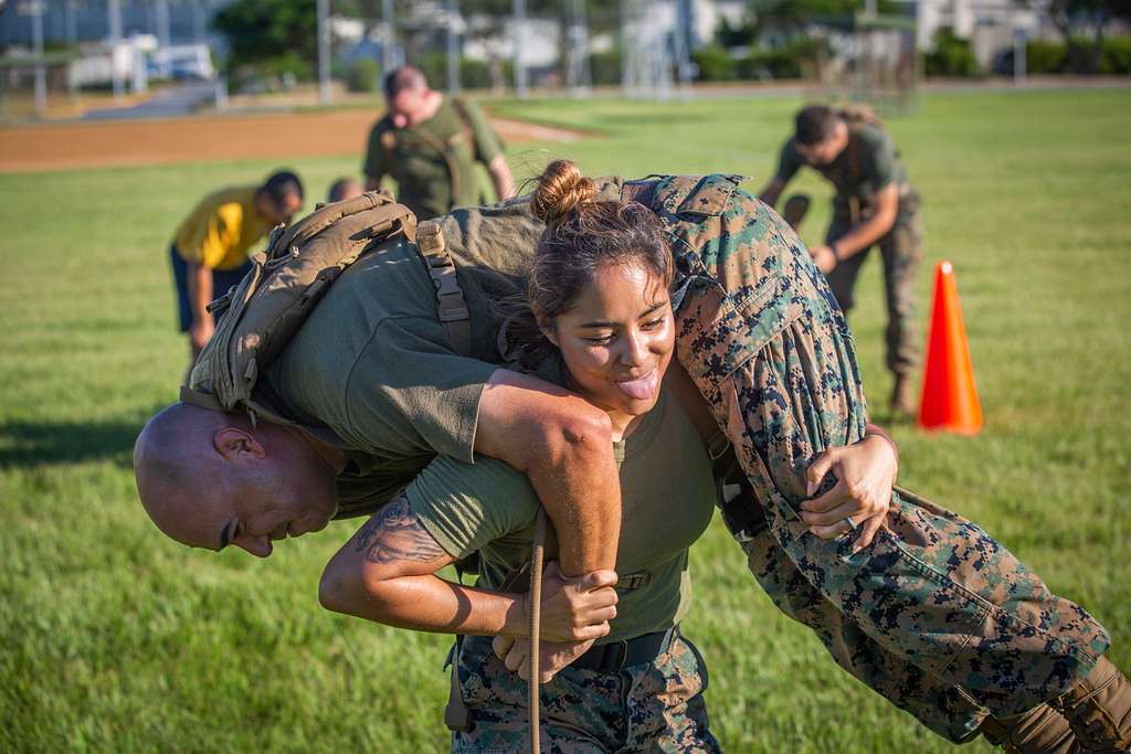 A Marine with Marine Wing Headquarters Squadron 1 conducts - NARA ...