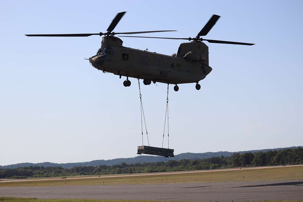 An Aircrew With The 7th Battalion, 158th Aviation Regiment - PICRYL ...