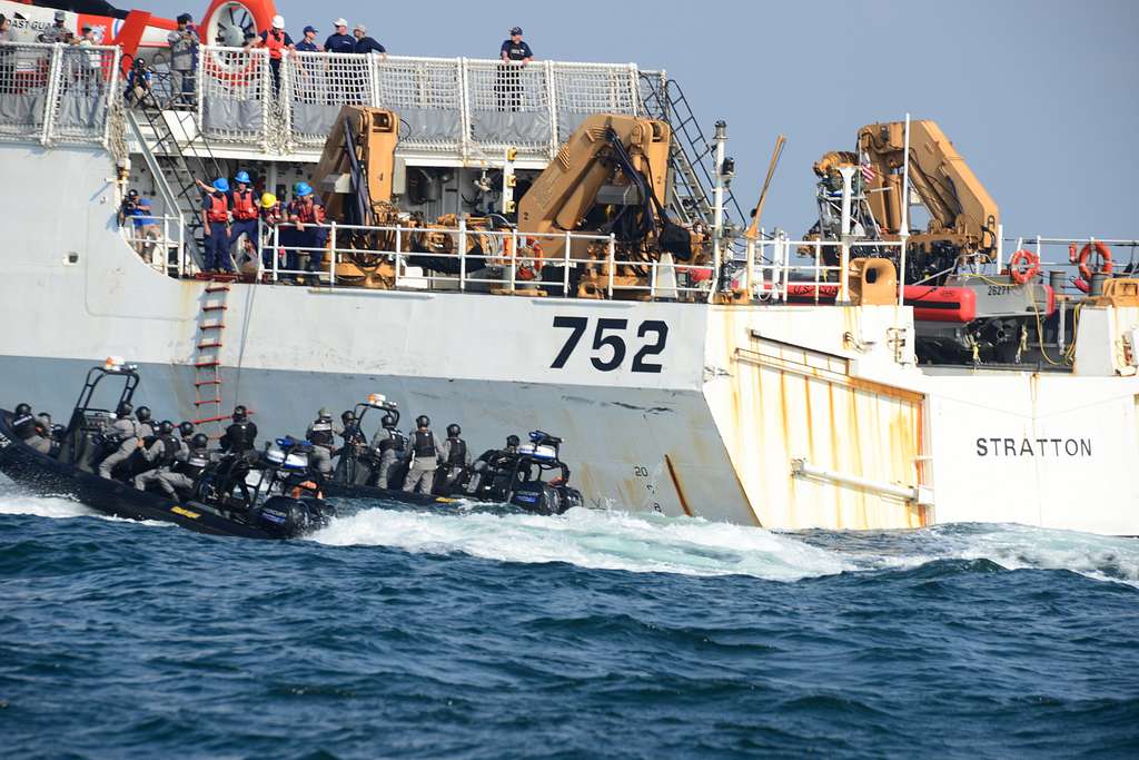 An Indonesian Bakamla (coast Guard) Boarding Team Conducts - Picryl 