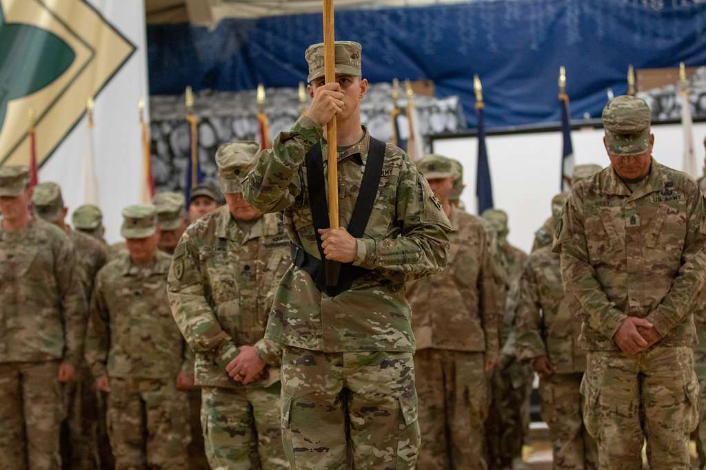 Soldiers From The Headquarters And Headquarters Battalion, - NARA ...