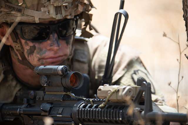 A U.S. soldier from 1-27 Infantry Regiment, Wolfhounds, - NARA & DVIDS ...