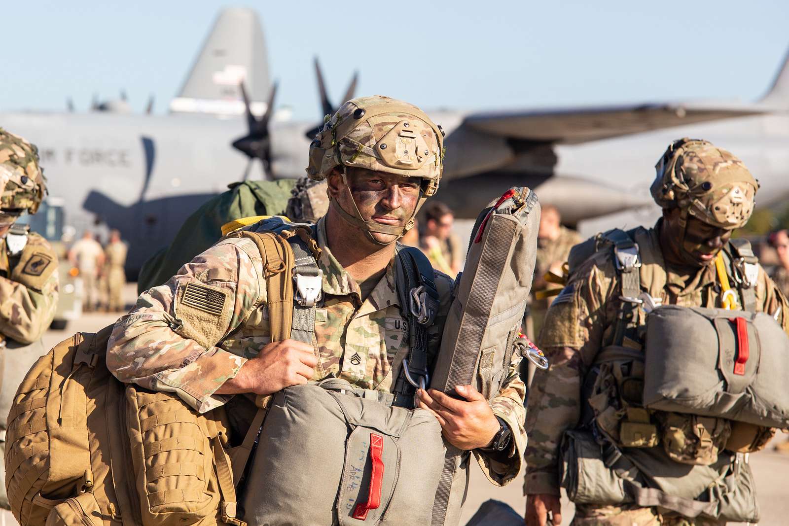 U.S. Army Paratroopers With The 173rd Airborne Brigade - NARA & DVIDS ...