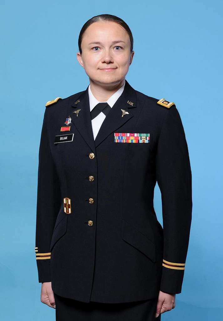 Maj. Barbara Bujak (Photo Credit: U.S. Army Photograph) - NARA & DVIDS ...