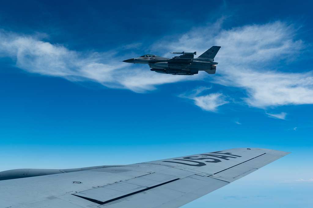 An F-16C Fighting Falcon from the 8th Fighter Wing, - NARA & DVIDS ...