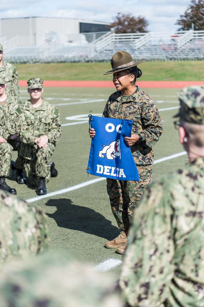 Gunnery Sgt Jennifer N Morales A Marine Corps Drill Picryl Public