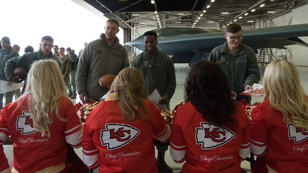 chiefs cheerleaders jackets