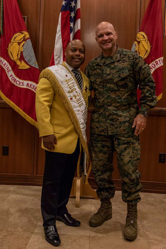 LtGen David Bellon and the 20th Sergeant Major of the Marine Corps