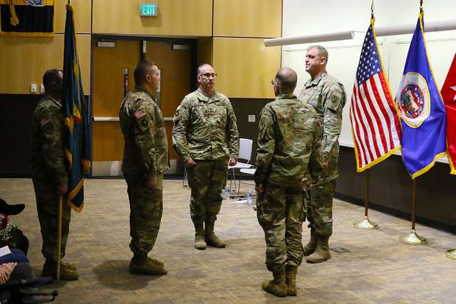 Colonel Melton, BG Kruse, and Colonel Simer line up - PICRYL Public ...