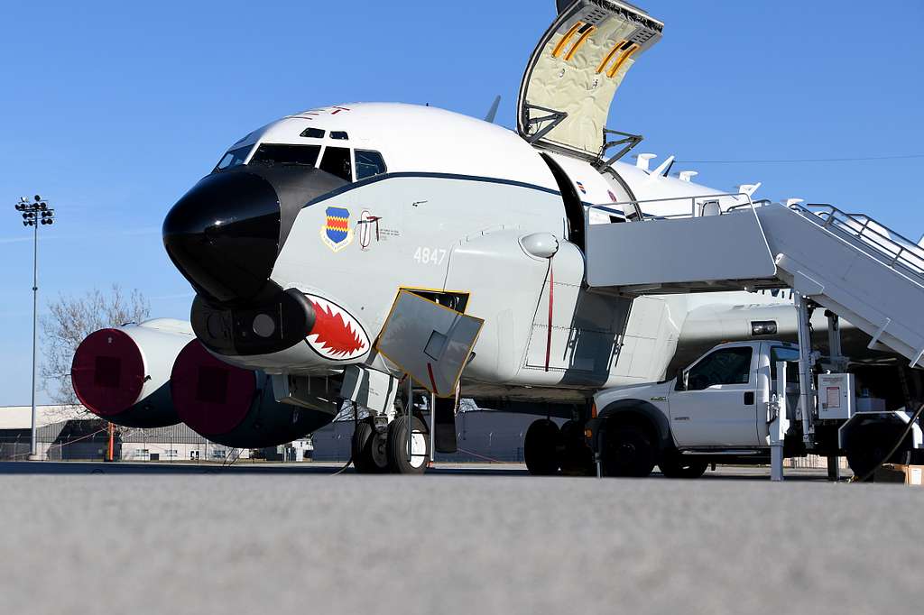 the-rc-135u-combat-sent-sits-parked-on-the-flightline-f0410d-1024.jpg
