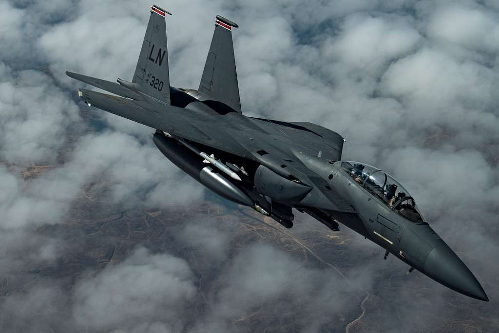 F-15E Strike Eagles deploy to Al Dhafra