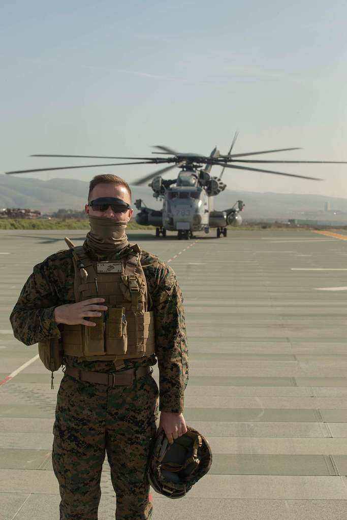 U.S. Marine Corps Sgt. Scott Steele, a landing support - PICRYL ...