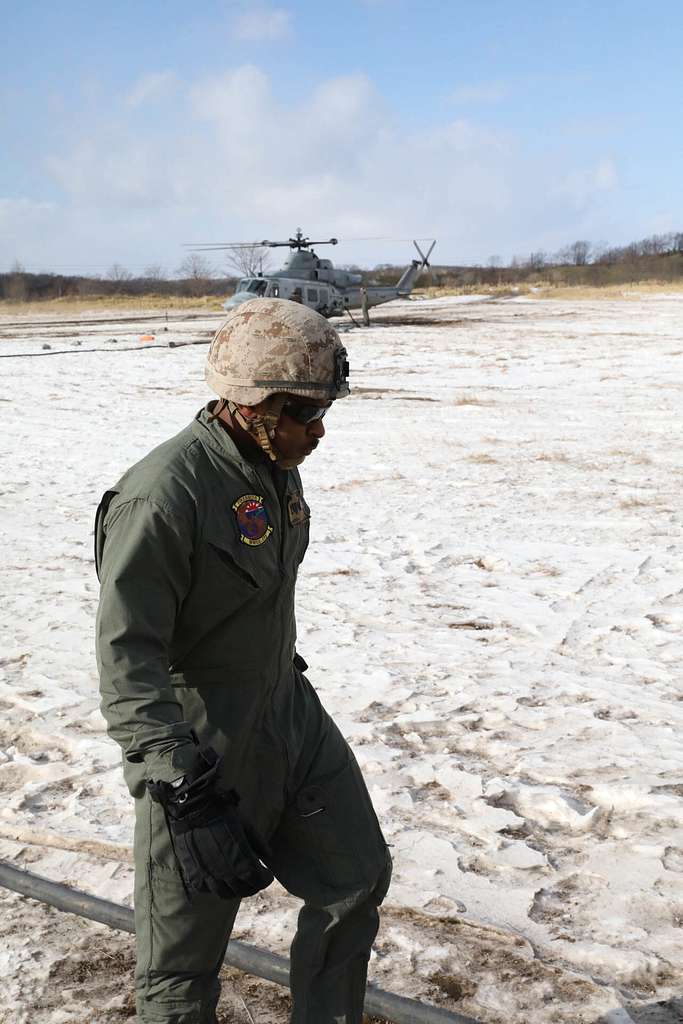 U S Marine Sgt Christopher Crosley A Semitrailer Picryl Public