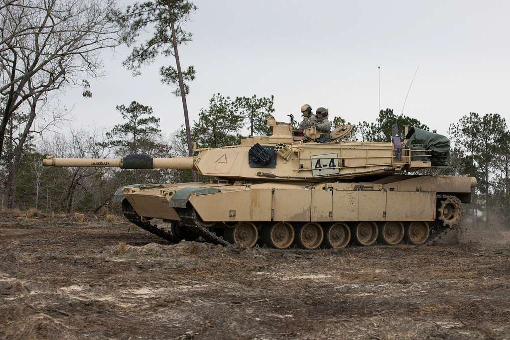 A U.S. Army M1A2 Abrams Tank, with 2nd Squadron, 16th - NARA & DVIDS ...