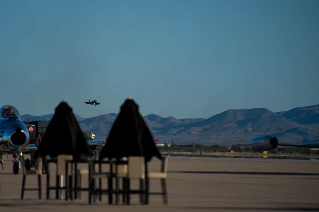 U.S. Air Force Maj. Joshua Gunderson, F -22 Demonstration - NARA ...