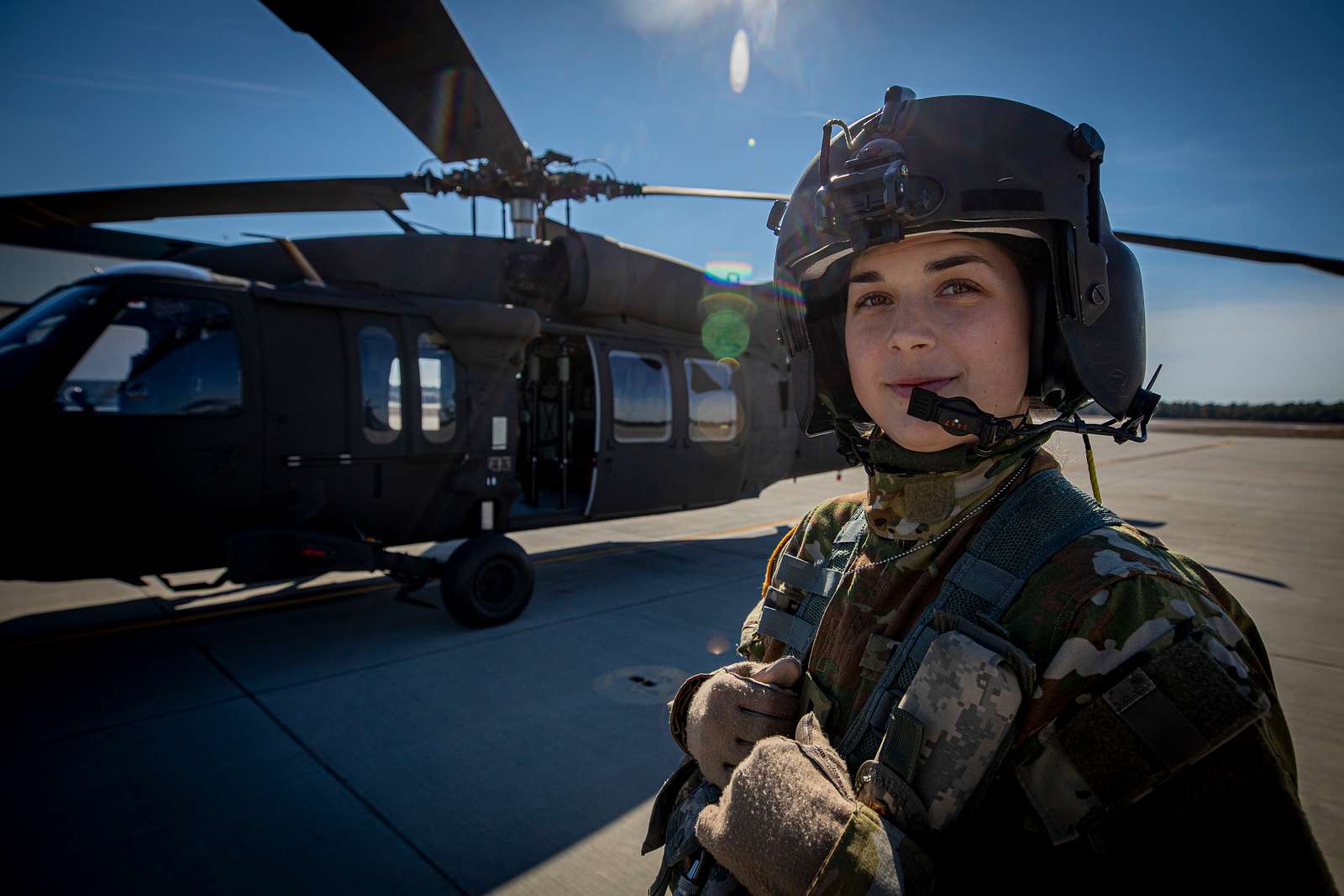 U.S. Army 1st Lt. Larissa Fluegel stands for a portrait - NARA & DVIDS ...