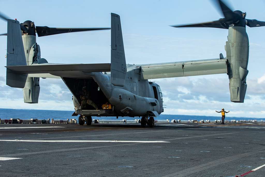 Philippine Sea (march 31, 2020) An Mv-22b Osprey Tiltrotor - Picryl 