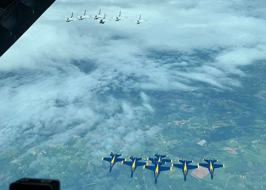 America Strong: Thunderbirds, Blue Angels Salute New Jersey, New York and  Pennsylvania COVID-19 Responders