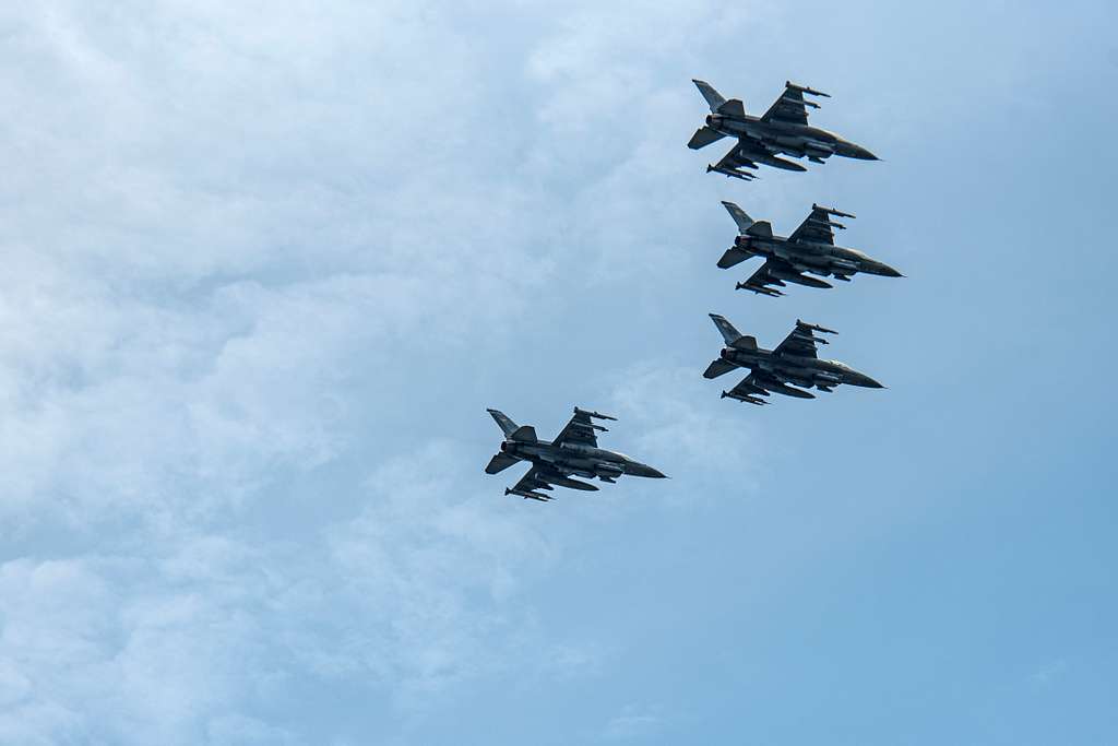 A four-ship formation of 20th Fighter Wing F-16 Vipers - PICRYL Public ...