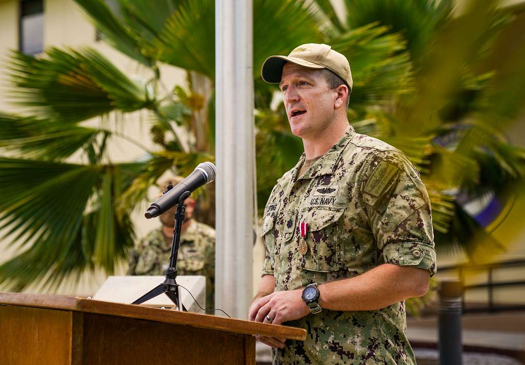 Staff Sgt. Daniel Van Houten, an Expert Infantry Badge - PICRYL