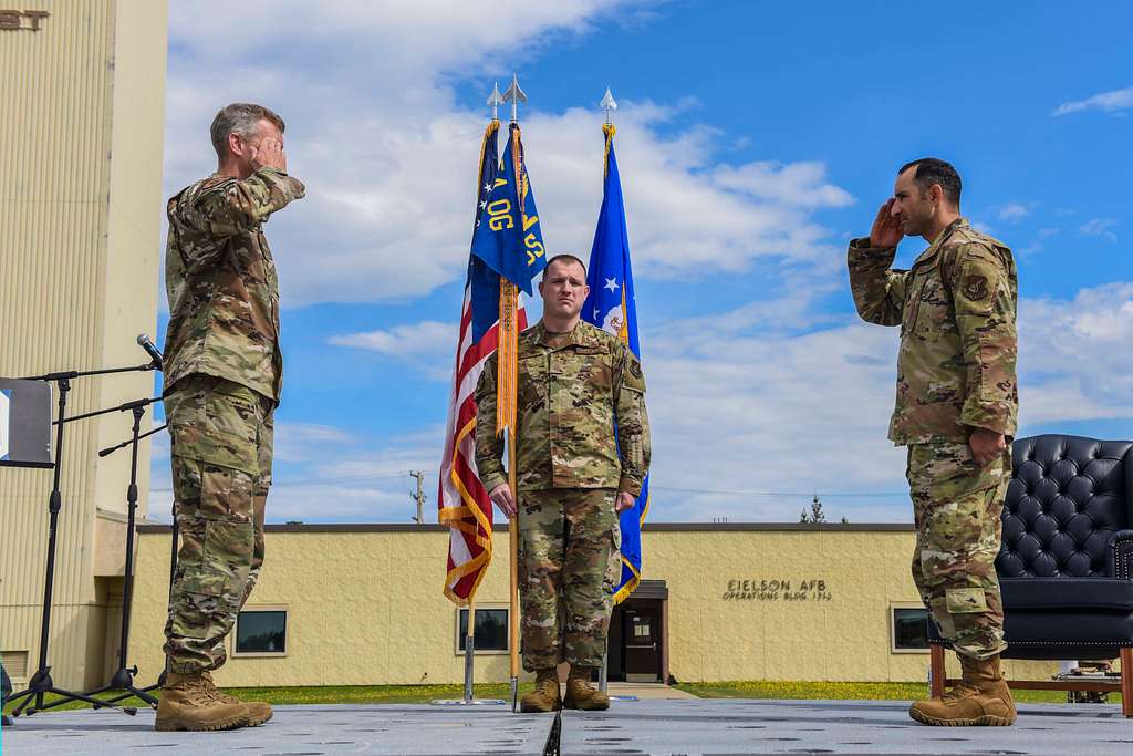 354 OSS welcomes new Commander - NARA & DVIDS Public Domain Archive ...