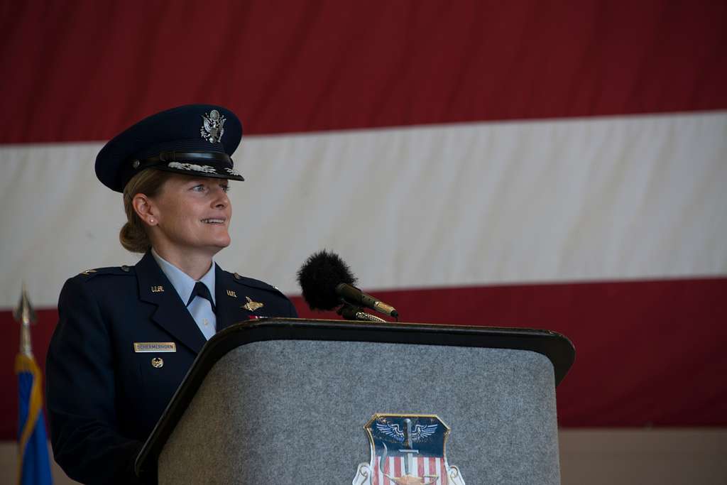 1 SOW welcomes first female commander - NARA & DVIDS Public Domain ...