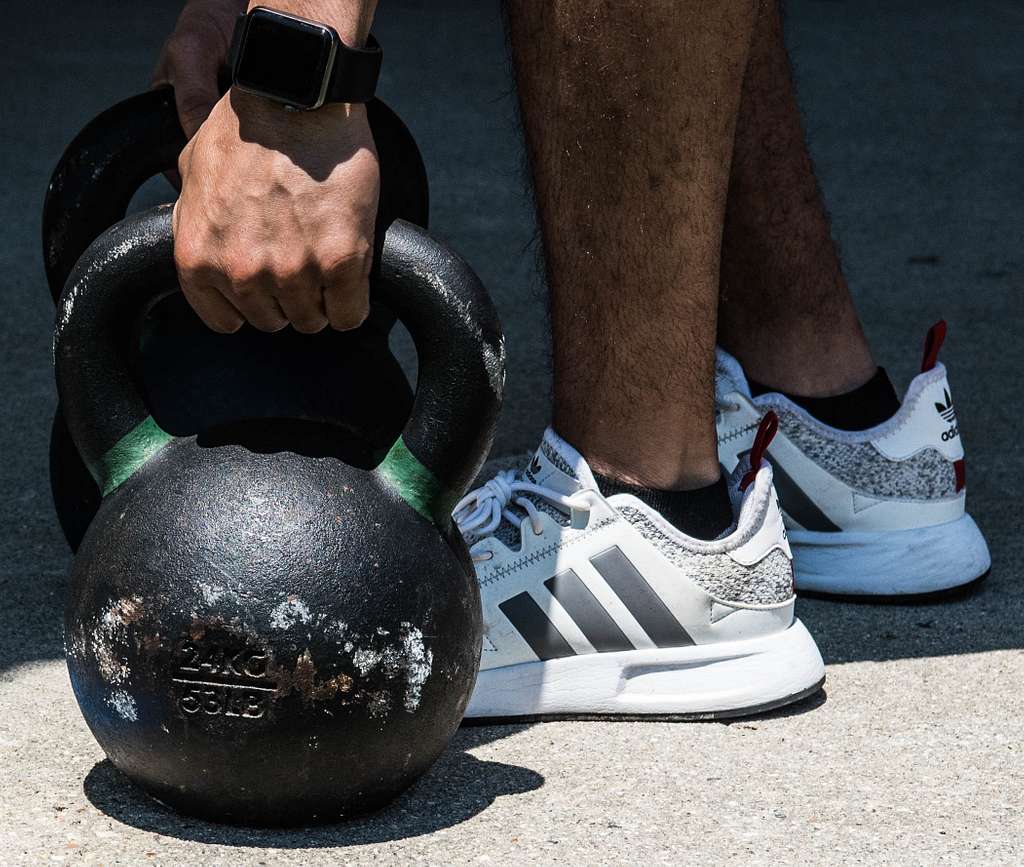 Farmers walk Kettlebell