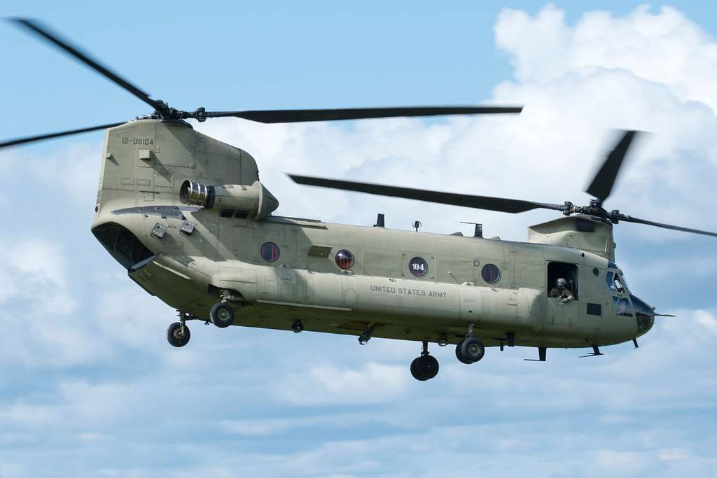 A U.S. Army CH-47 Chinook helicopter passes over the - PICRYL - Public ...