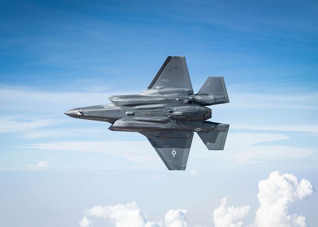 A U.S. Air Force F-35 Lightning II flies over the U.S. - PICRYL - Public  Domain Media Search Engine Public Domain Search