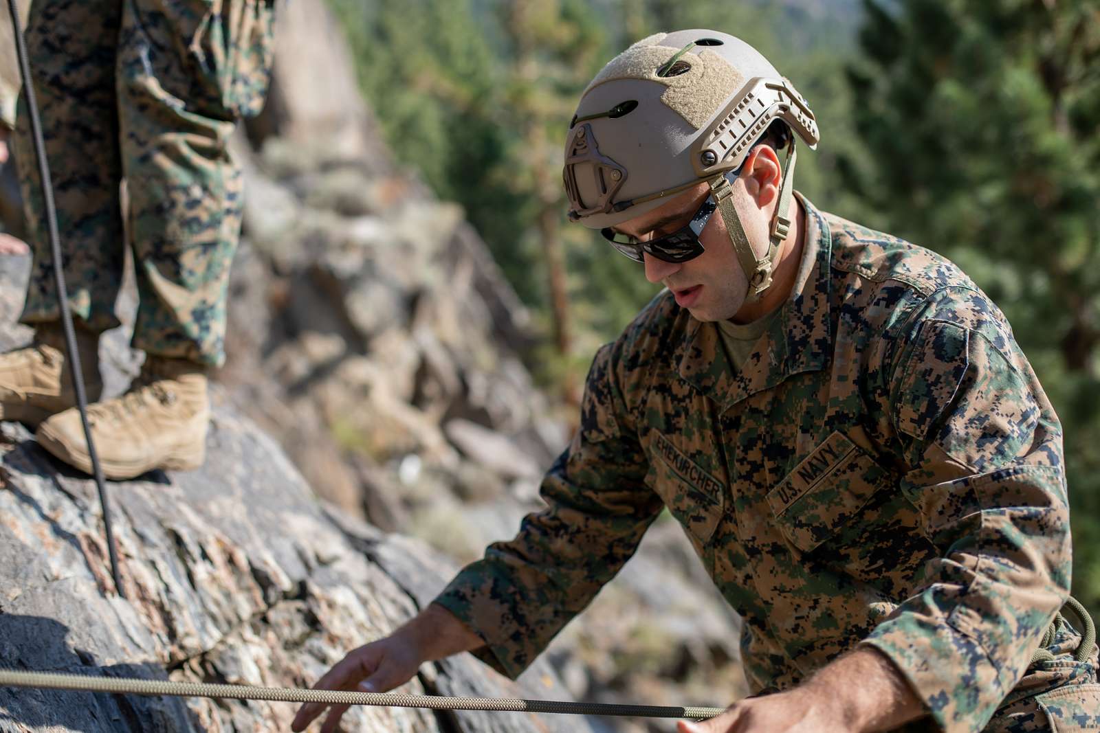 A U.S. Navy corpsman with Echo Company, 4th Reconnaissance - NARA ...