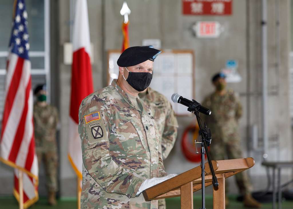 U.S. Army 78th Aviation Battalion Japan Change of Command - PICRYL ...