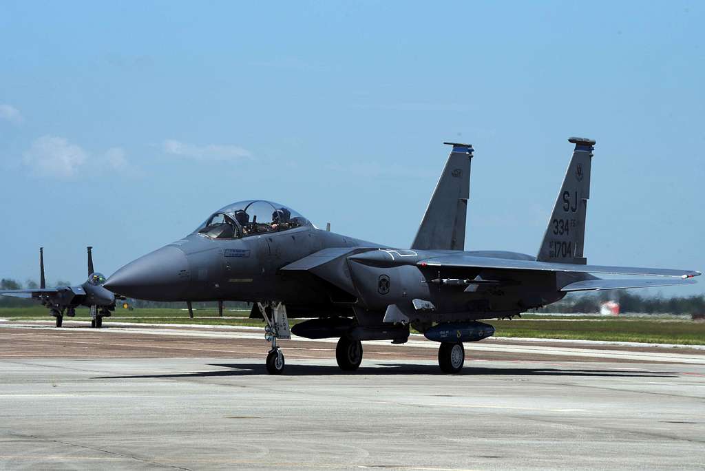 An F-15E Strike Eagle from the 334th Fighter Squadron - NARA & DVIDS ...