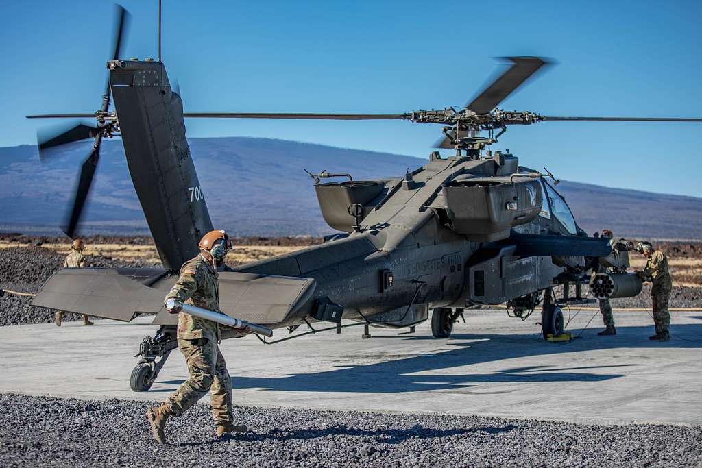 New Jersey Army National Guard helicopter crew chiefs assigned to the 1st  Battalion, 150th Aviation Regiment