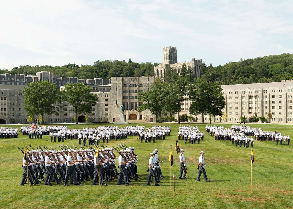 Members Of The U S Military Academy Class Of 2024 PICRYL Public   Members Of The Us Military Academy Class Of 2024 671821 1024 