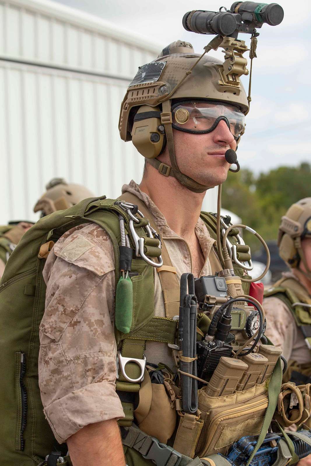 A U.S. Marine Corps radio transmission operator with - NARA & DVIDS ...