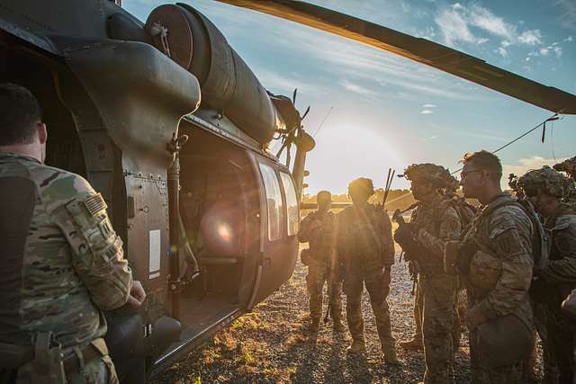 Cavalrymen With 2nd Squadron, 14th Cavalry Regiment, - NARA & DVIDS ...