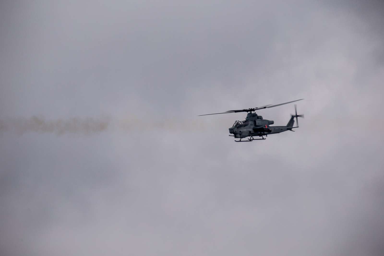 A Marine AH-1Z VIPER aircraft with Marine Medium Tiltrotor - NARA ...