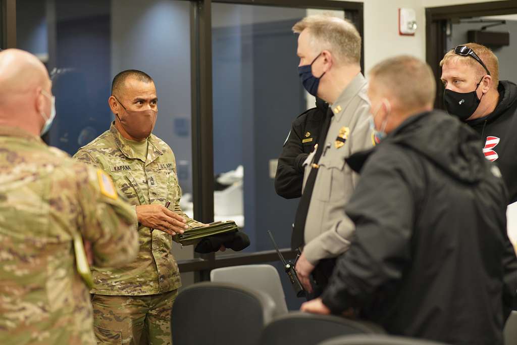 U.S. Army Master Sgt. William Kapana, with the Hawaii - PICRYL - Public ...