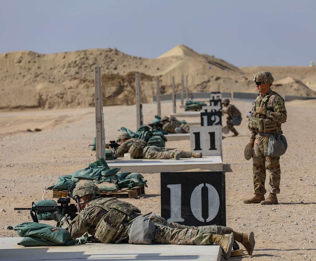 Soldiers With 2nd Armored Brigade Combat Team, 1st - PICRYL - Public ...