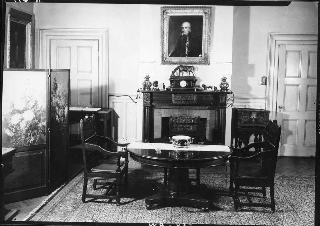 Dining room in the Home of Franklin D. Roosevelt. - PICRYL Public ...