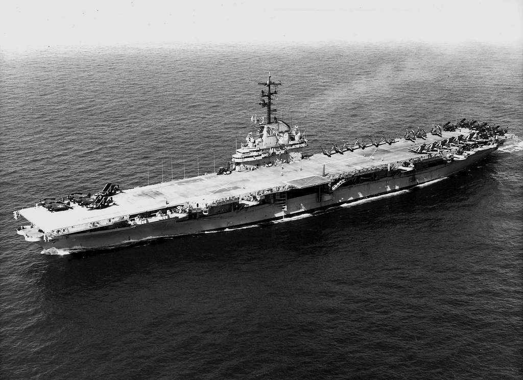 USS Lake Champlain (CV-39) underway 1954-55 - PICRYL Public Domain Search